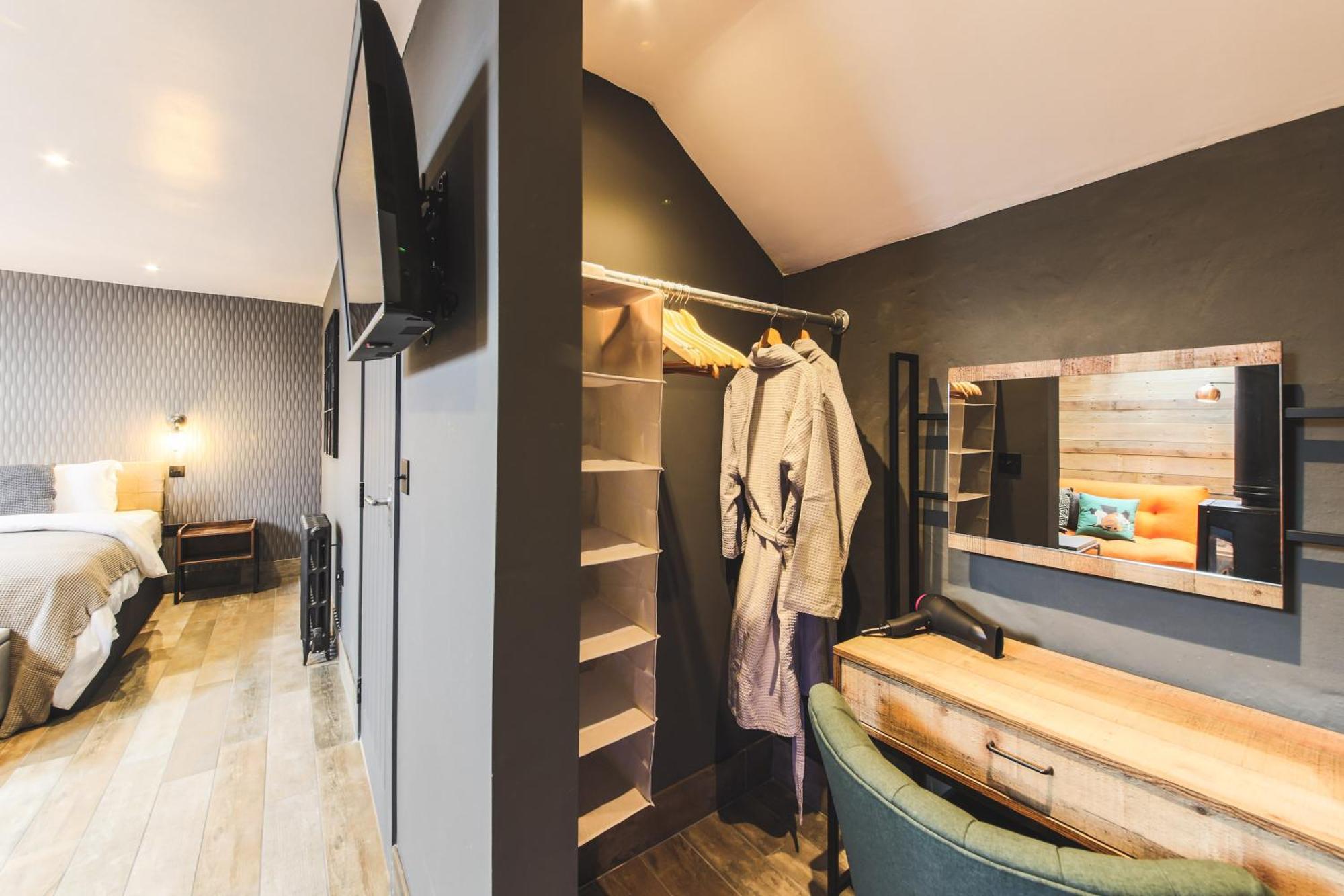 An Leti @ Goonwinnow Farm Apartment *